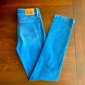 Levi’s 712 Slim jeans size 26